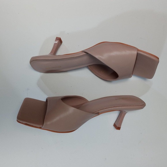 Sz 9 Square Toe Low Square Heel Mules NWOB - Picture 8 of 10